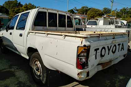 Cash-For-Cars-Old-Wrecked-Ute