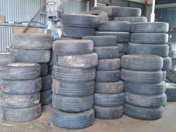 useed-auto-parts-brisbane-old-tyres